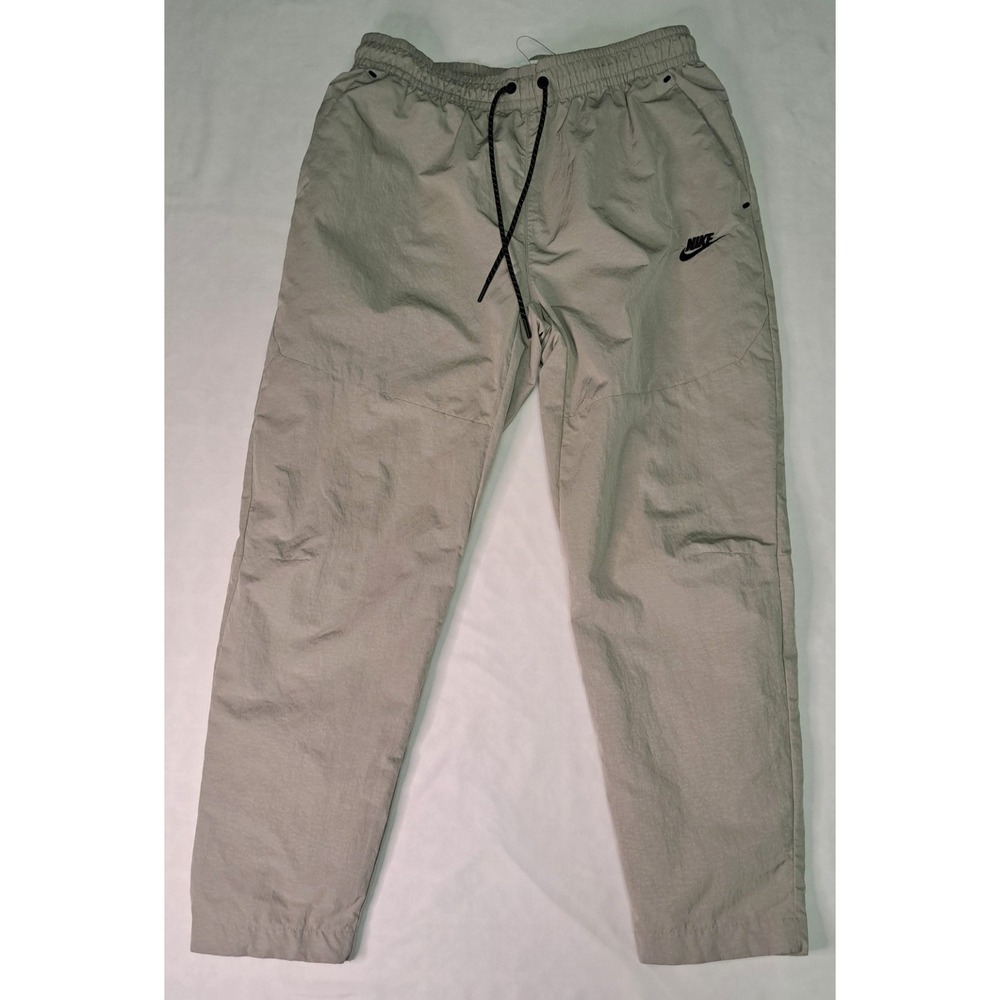 Nike Sportswear NWOT Men's M Tech Essentials Lined Commuter Pants Athletic Gym